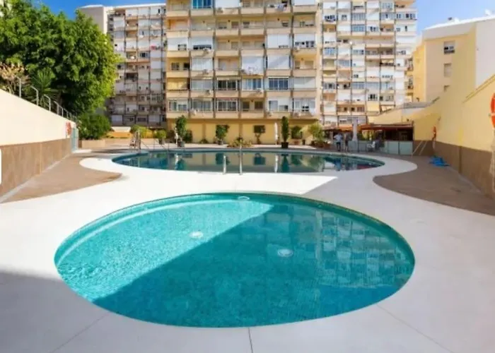 Centrico Estudio En * Torremolinos